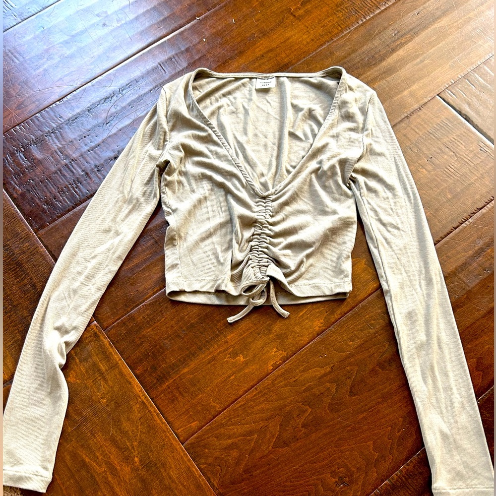 Aritzia Sunday Best V-Neck Shirt